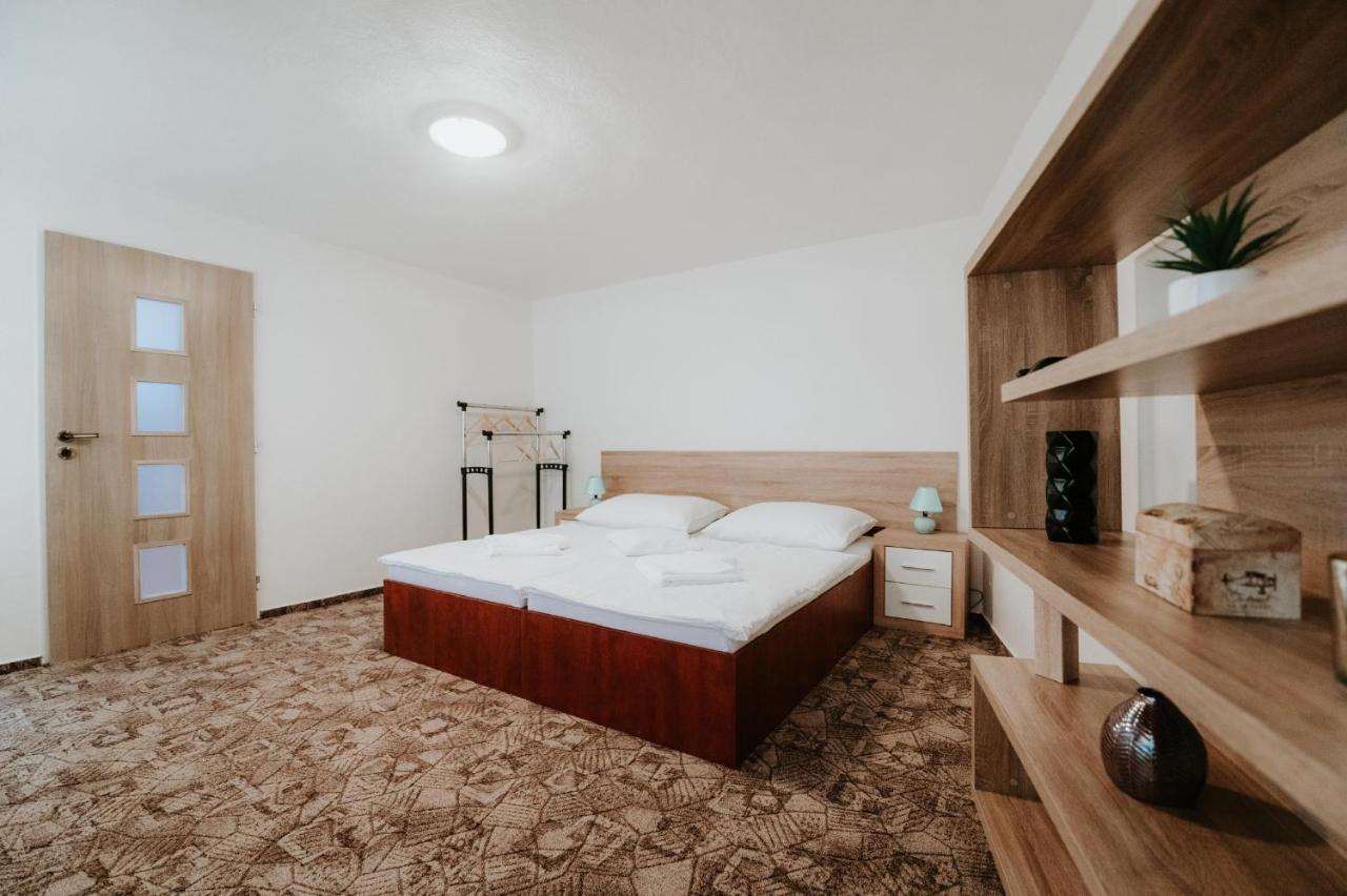 Ard Apartments - Левице Екстериор снимка